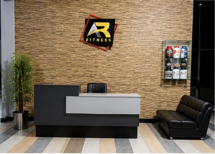 AR Fitness — Reception & Lobby